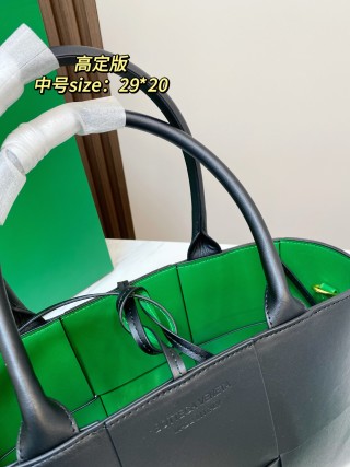 Bottega Veneta Intrecciato Woven Tote Bag Black view 6