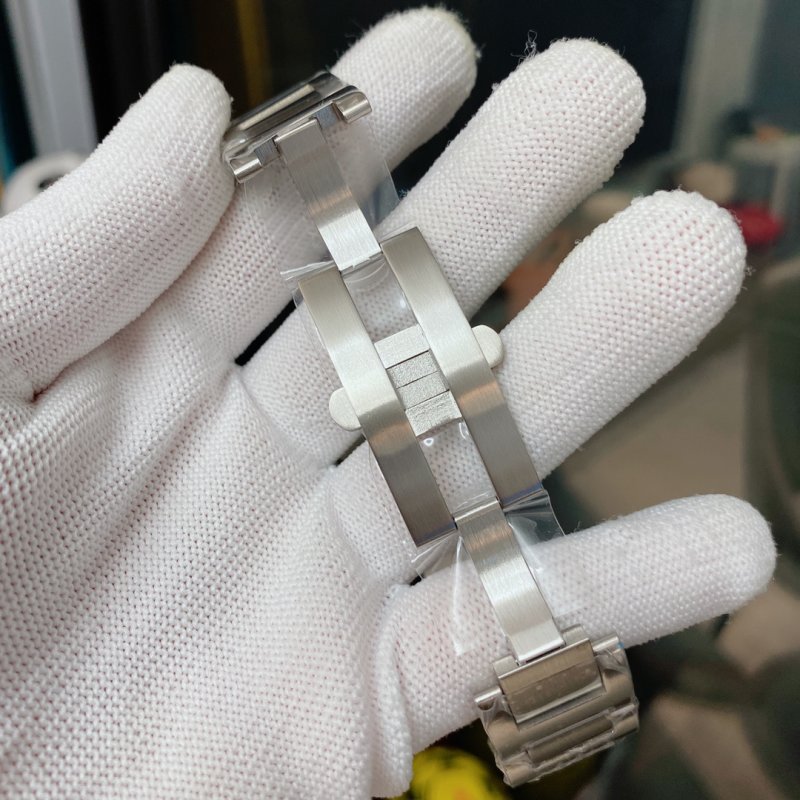 Cartier Ballon Bleu 42MM Automatic Steel Watch view