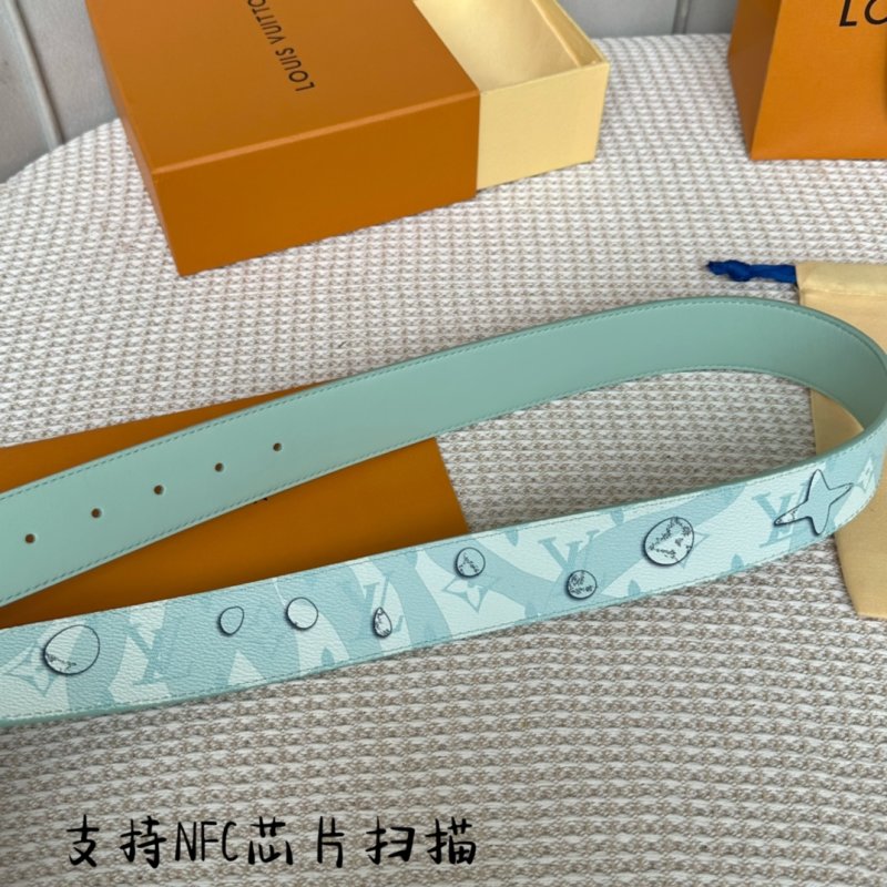 Louis Vuitton LV Pyramid Reversible Belt - Light Blue view