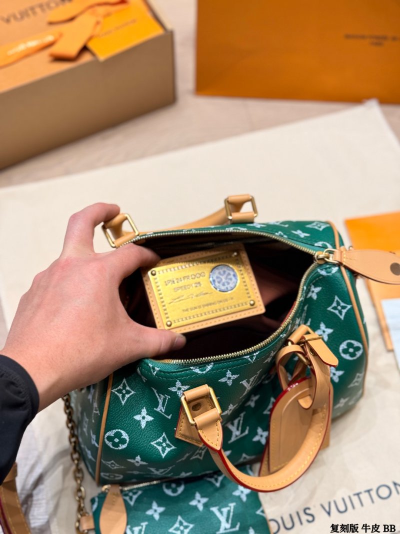 Louis Vuitton Speedy P209 Monogram Canvas Handbag - Green view