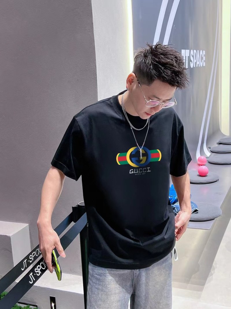 Gucci GG Stripe Logo Black T-Shirt view
