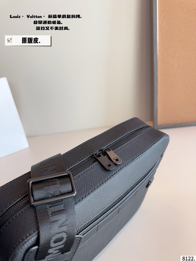 Louis Vuitton Outdoor Messenger Bag Black view