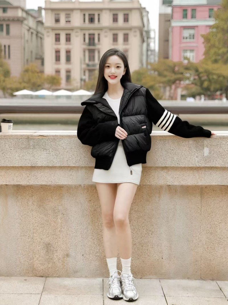 Thom Browne Four-Stripe Knit Puffer Jacket Black view