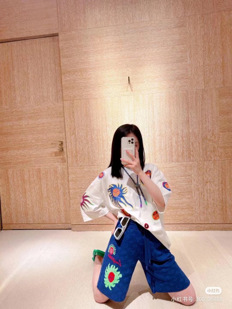 Colorful Graphic Print White Short Sleeve T-Shirt