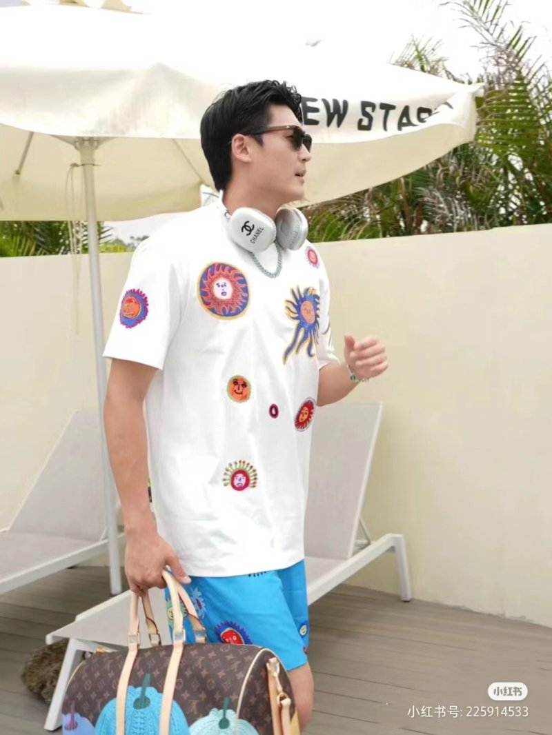Colorful Graphic Print White Short Sleeve T-Shirt view