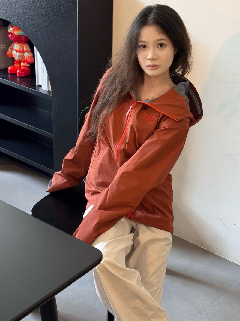 Arc'teryx Beta SL Hooded Windbreaker Jacket Redwood view