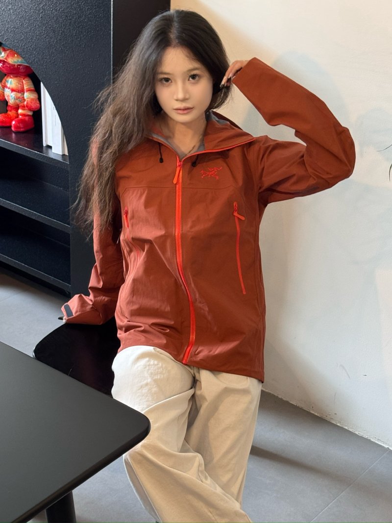 Arc'teryx Beta SL Hooded Windbreaker Jacket Redwood view