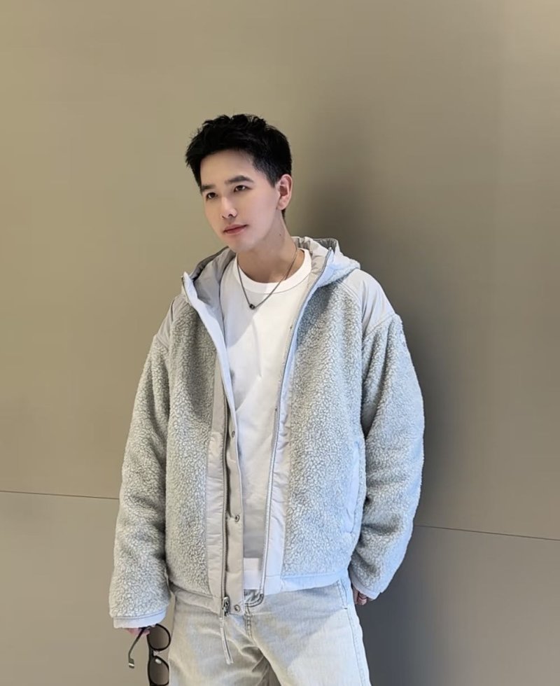 Alberni Dual-Face Wool Fleece Hooded Jacket White view