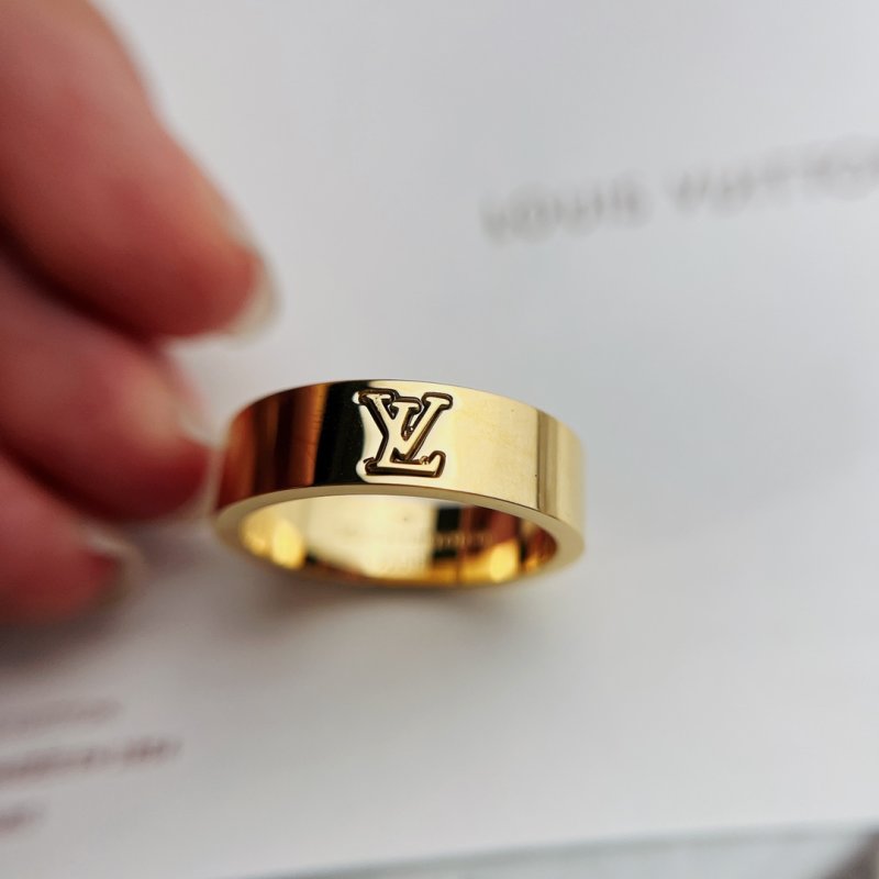 Louis Vuitton Mosaic Gold Thin Ring view