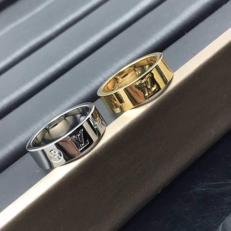 Louis Vuitton Mosaic Gold Thin Ring view
