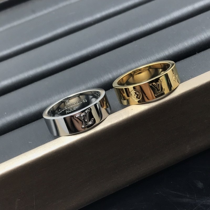 Louis Vuitton Mosaic Gold Thin Ring view