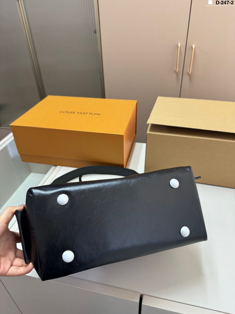 Louis Vuitton Carryall Black Tote Bag with Chain Strap view