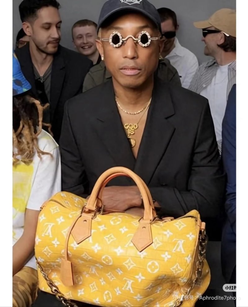 Louis Vuitton Speedy Monogram Yellow Handbag view