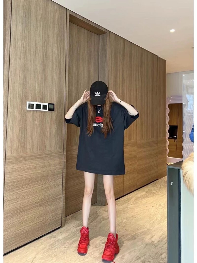 Balenciaga Logo Print Black T-Shirt view