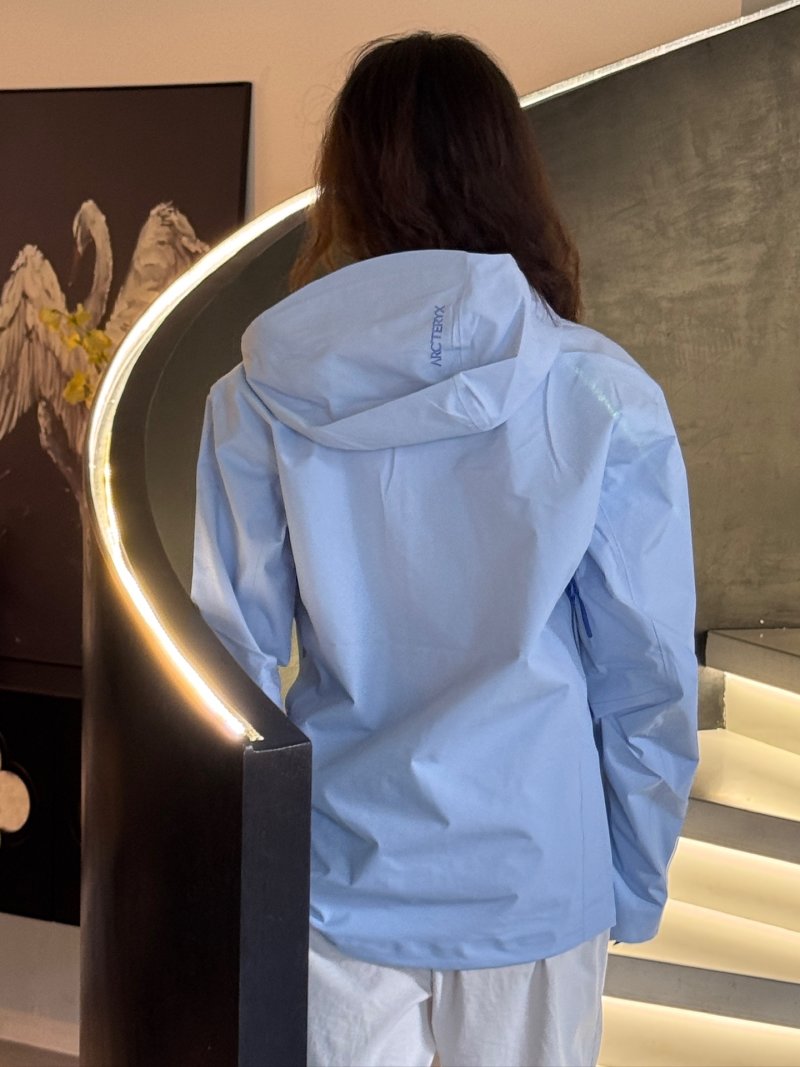 Arc'teryx Beta SL Hooded Windbreaker Jacket Sage Green view