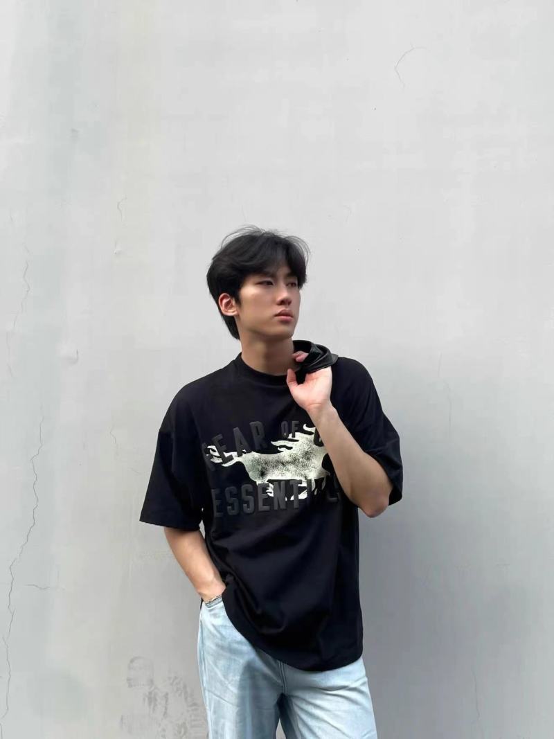 Essentials Fear of God Black Graphic T-Shirt view