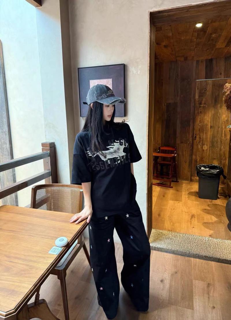 Essentials Fear of God Black Graphic T-Shirt view