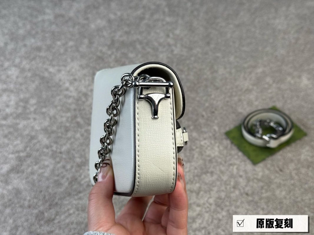 Gucci 1955 Horsebit White Shoulder Bag view
