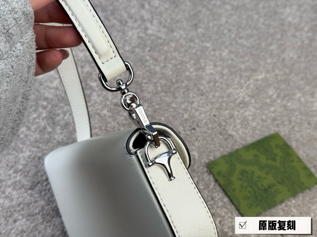 Gucci 1955 Horsebit White Shoulder Bag view