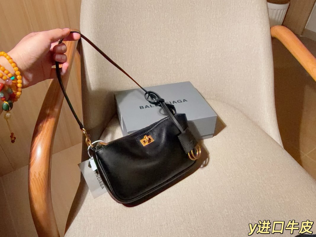 Balenciaga Rodeo Black Leather Shoulder Bag view