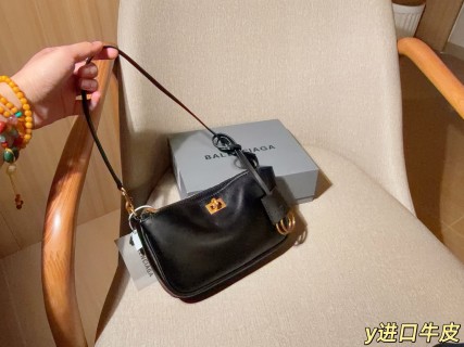 Balenciaga Rodeo Black Leather Shoulder Bag view 2
