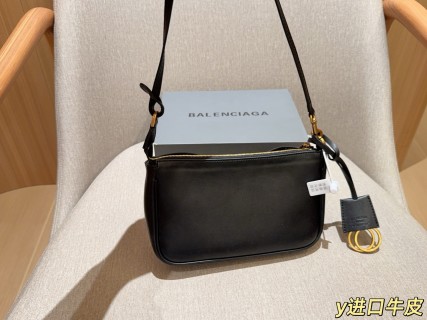 Balenciaga Rodeo Black Leather Shoulder Bag view 4
