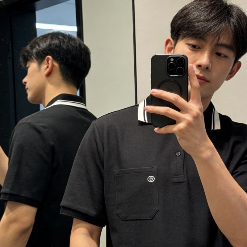 Gucci GG Embroidered Polo Shirt Black view