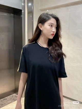 Gucci Black T-Shirt with Gold Stripe Sleeve view 2