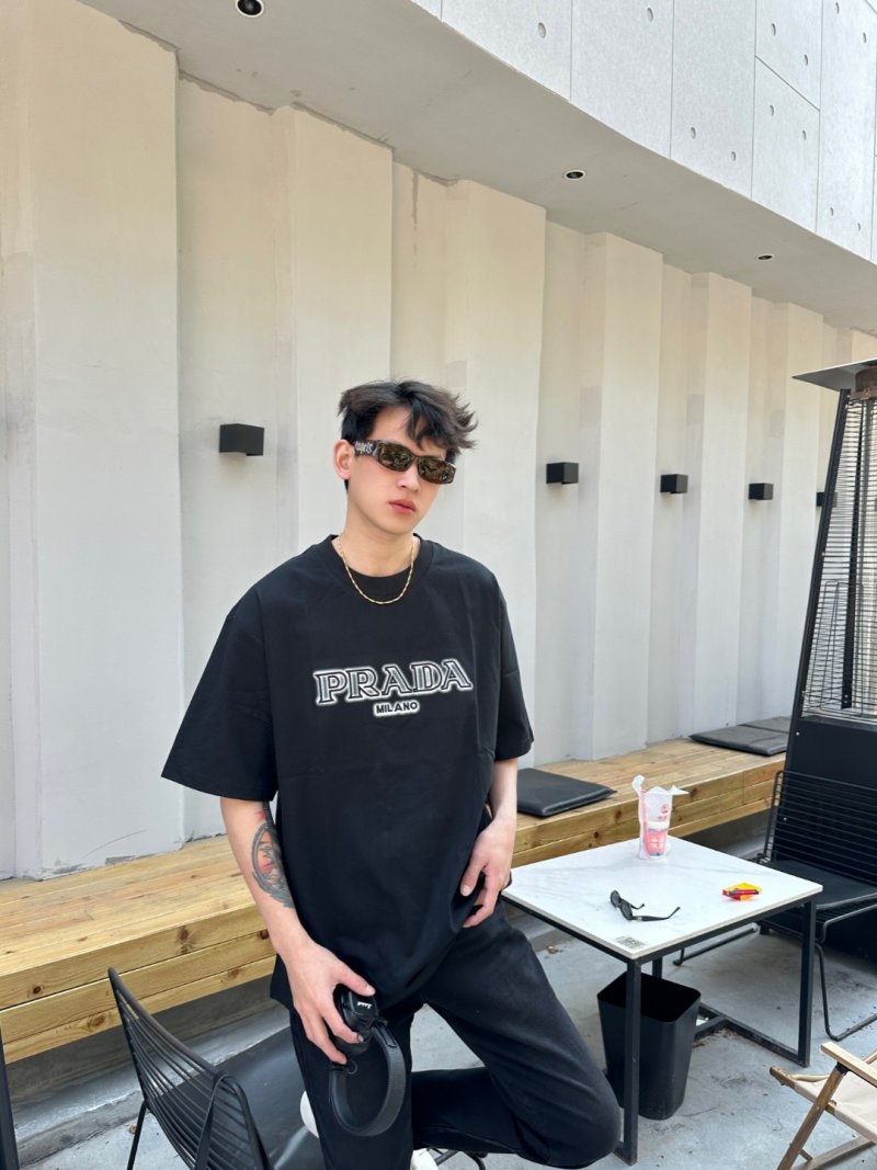 Prada Milano Black Short Sleeve T-Shirt