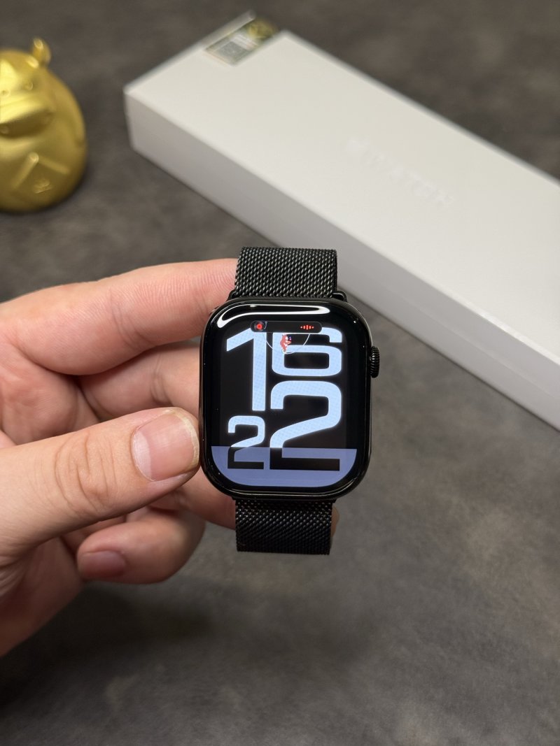 Apple Watch S10 46mm Black Stainless Steel 1:1 Replica view