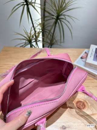 MLB Crescent Hobo Shoulder Bag - Pink view 9