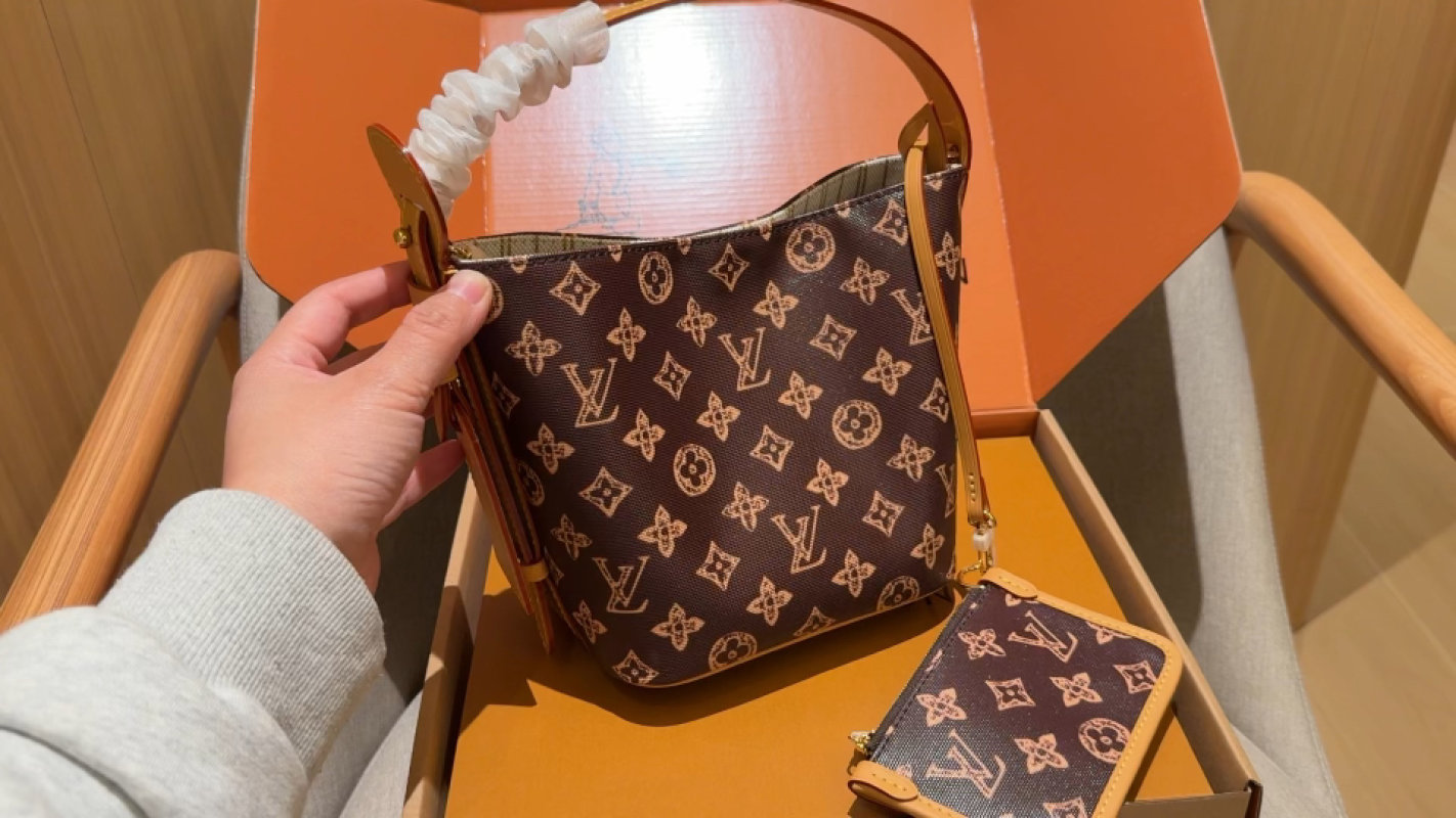 Louis Vuitton Monogram Canvas Shoulder Bag Brown