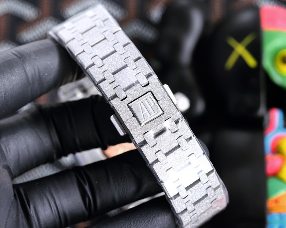 Audemars Piguet Royal Oak 45mm Automatic Steel Watch view