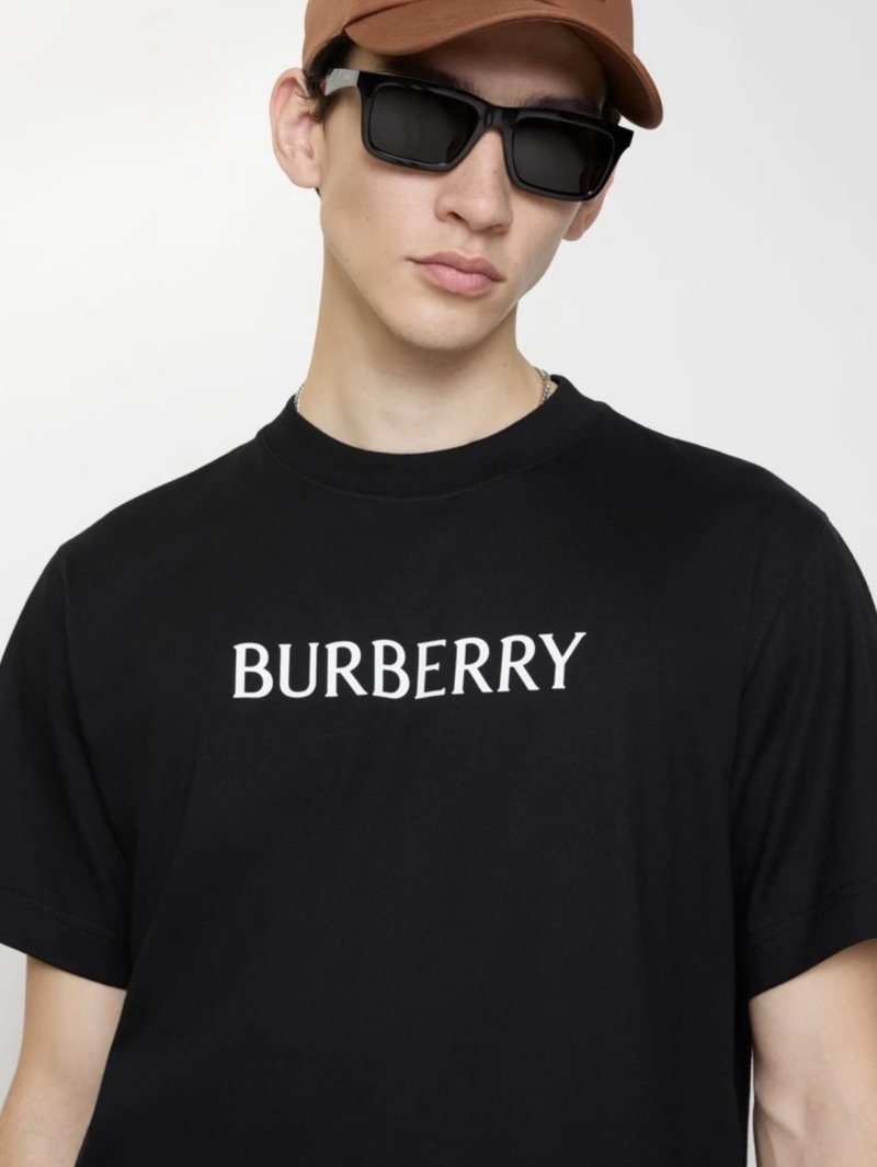 Burberry Logo T-Shirt Black view