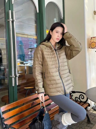 Women's Gold Puffer Down Jacket – Lightweight & Warm view 8