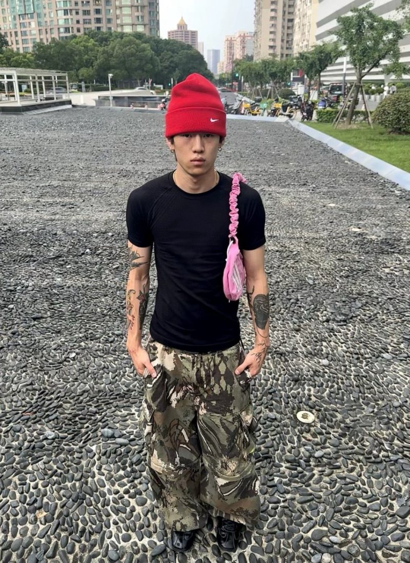 Adidas Camouflage Cargo Pants Khaki Multi-Pocket view