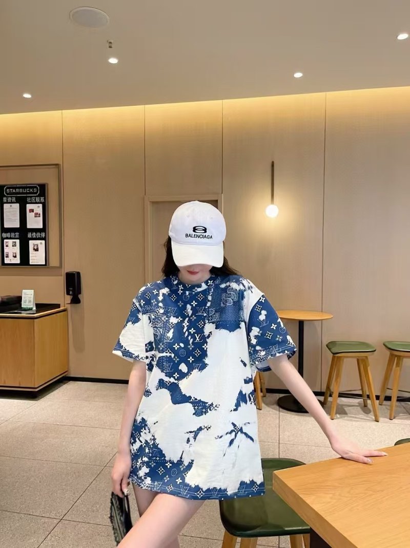 Louis Vuitton Monogram Tie-Dye Blue & White T-Shirt