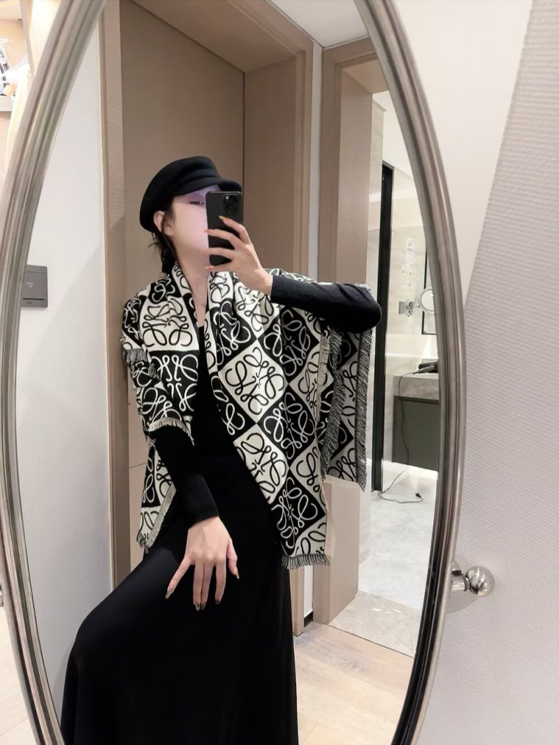 Loewe Anagram Reversible Cashmere Scarf Black & Cream