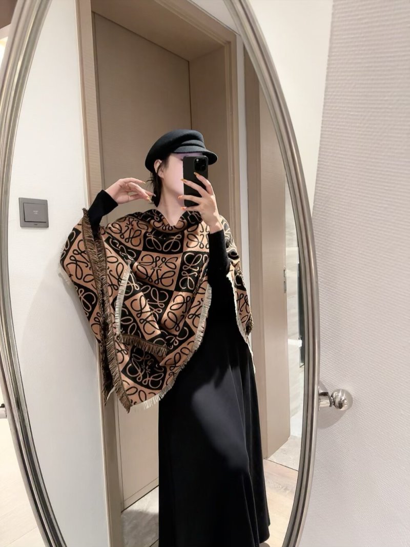 Loewe Anagram Reversible Cashmere Scarf Black & Cream view