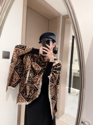 Loewe Anagram Reversible Cashmere Scarf Black & Cream view 6