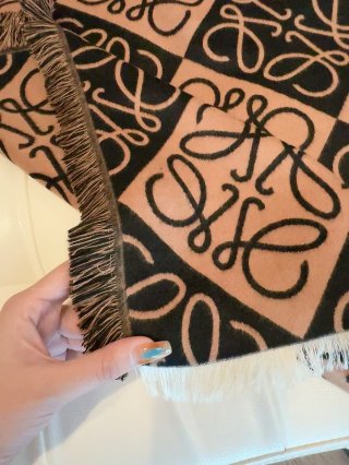 Loewe Anagram Reversible Cashmere Scarf Black & Cream view 8