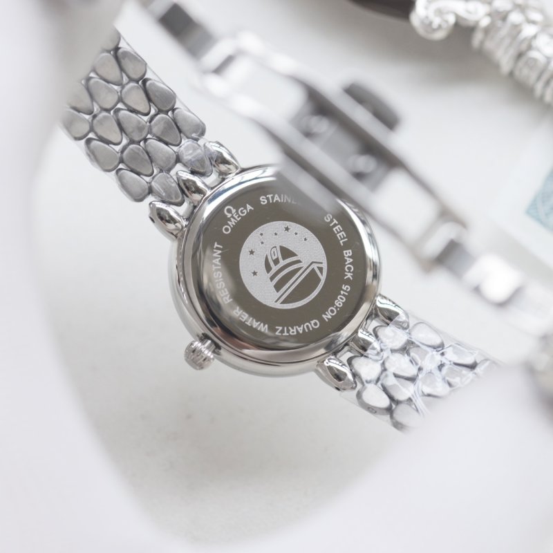 Omega Women's Silver Quartz Watch 28mm view