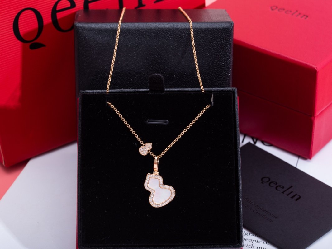 Rose Gold White Mother-of-Pearl Heart Pendant Necklace view