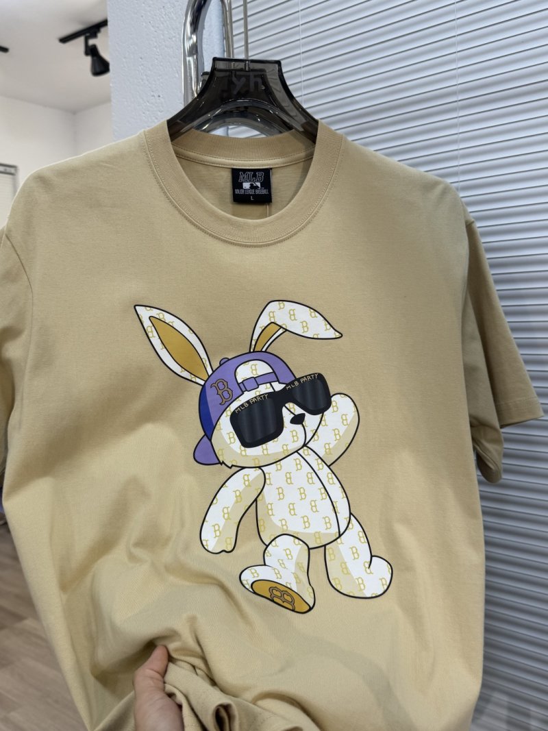 MLB Black Logo Bear Short Sleeve T-Shirt view
