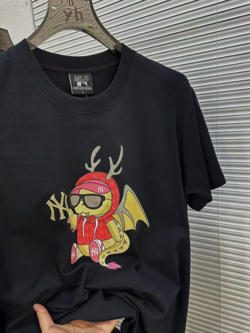 MLB Black Logo Bear Short Sleeve T-Shirt view