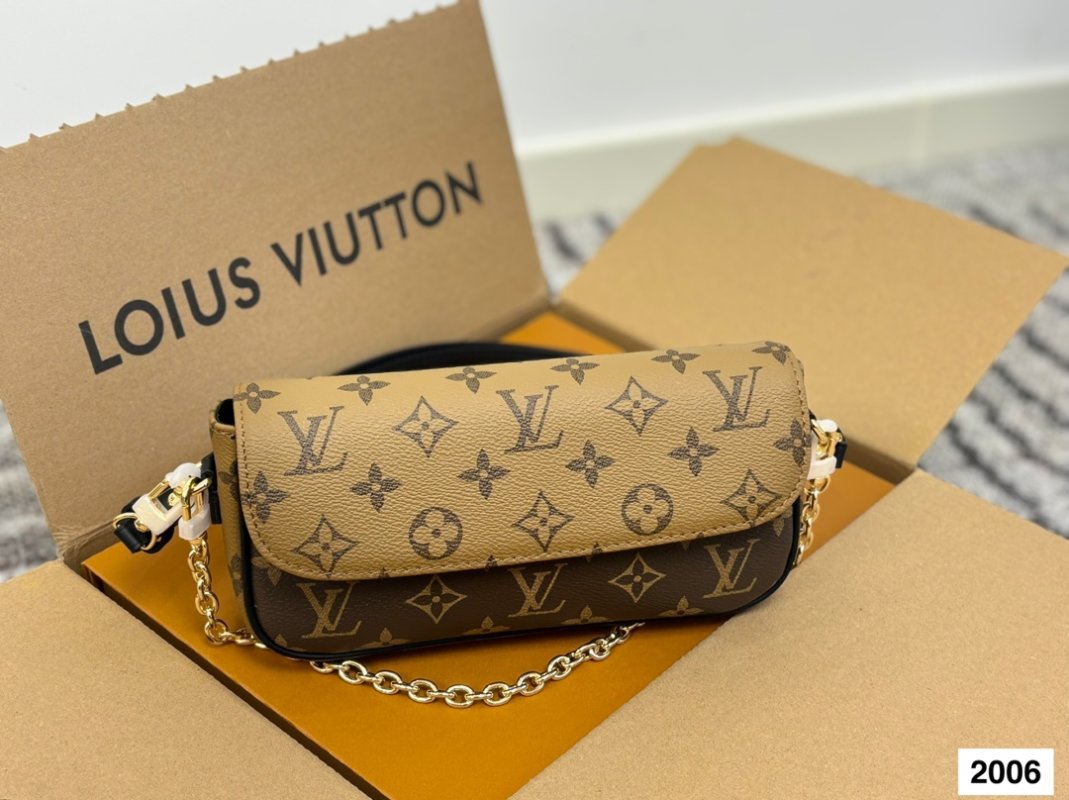 Louis Vuitton Ivy WOC Monogram Canvas Shoulder Bag view