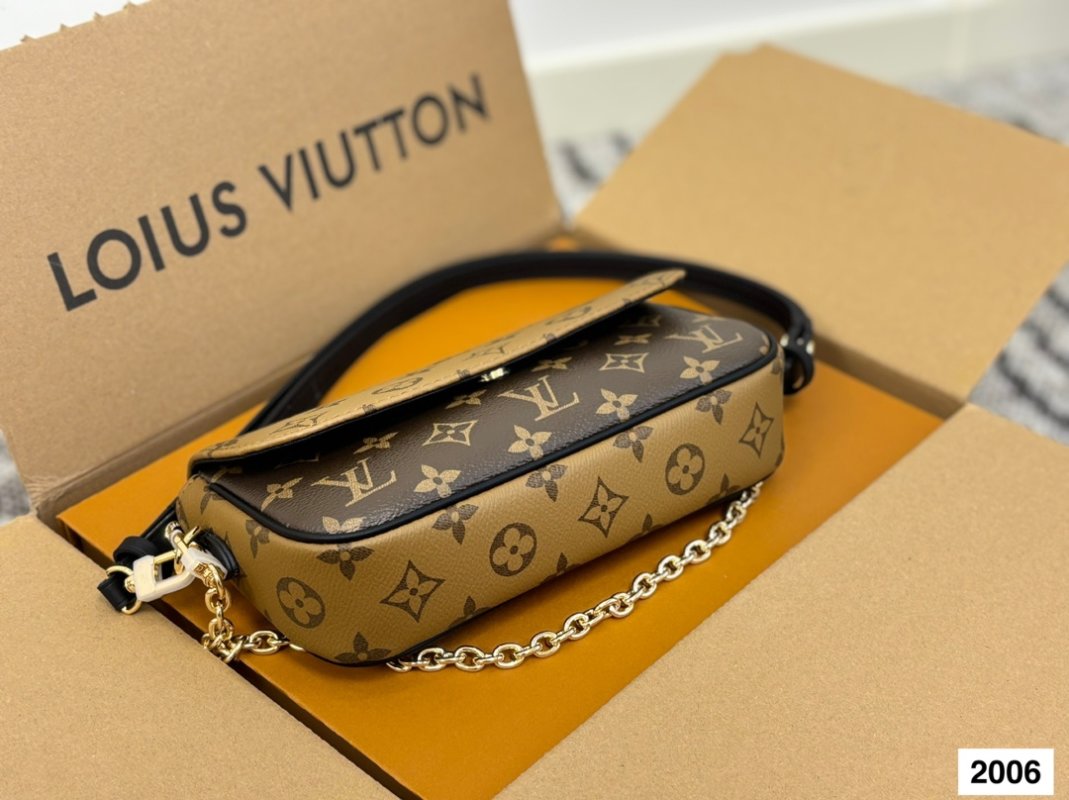 Louis Vuitton Ivy WOC Monogram Canvas Shoulder Bag view