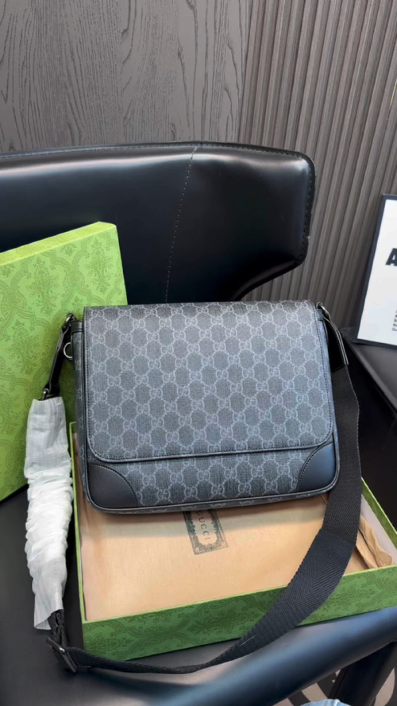 Gucci GG Canvas Grey Messenger Bag
