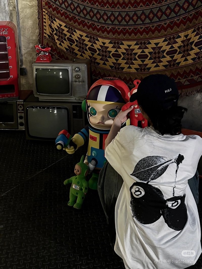 Stüssy Logo Oversized Cream T-Shirt view