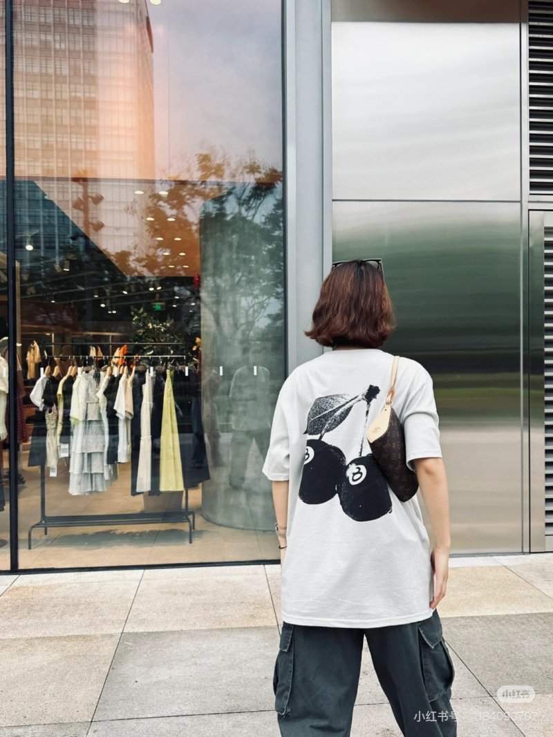 Stüssy Logo Oversized Cream T-Shirt view